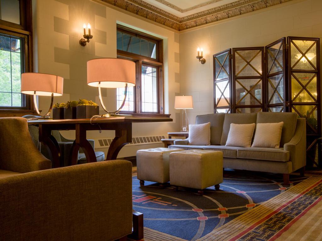 The Plaza Hotel - Milwaukee Extérieur photo